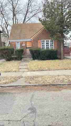 5557 Three Mile (11).jpg